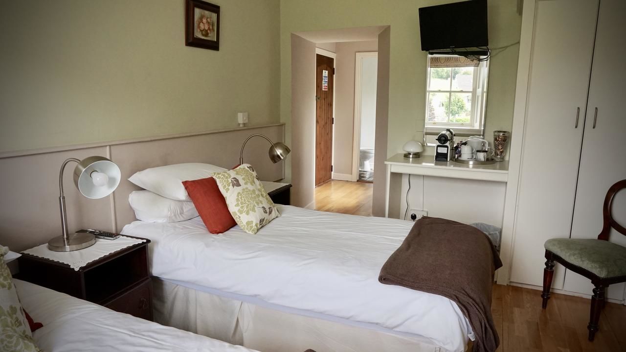 Отели типа «постель и завтрак» Cartron House Ballynakill-33