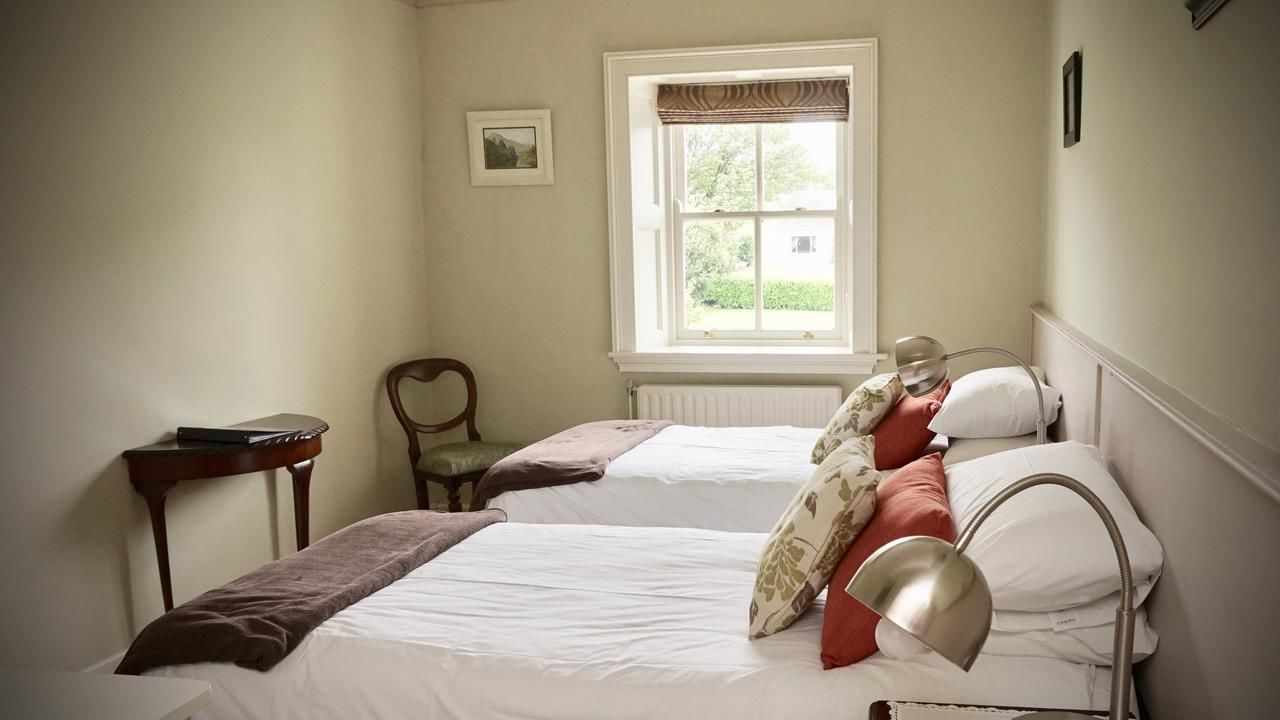 Отели типа «постель и завтрак» Cartron House Ballynakill-37